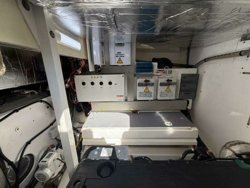 2021 Prestige 520 Flybridge