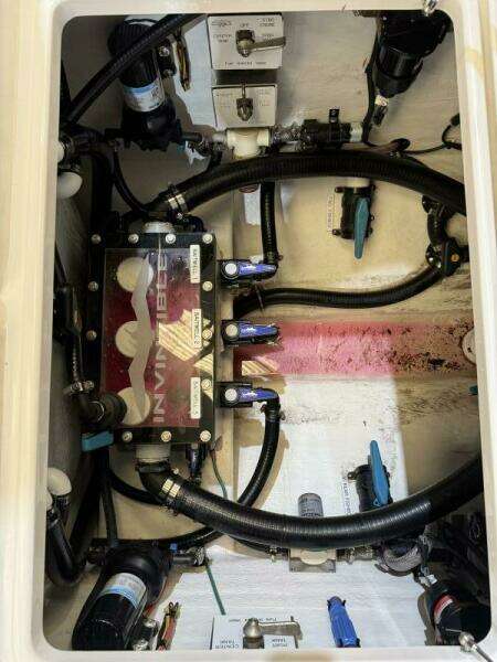 2022 Invincible 39 Open Fisherman Bilge