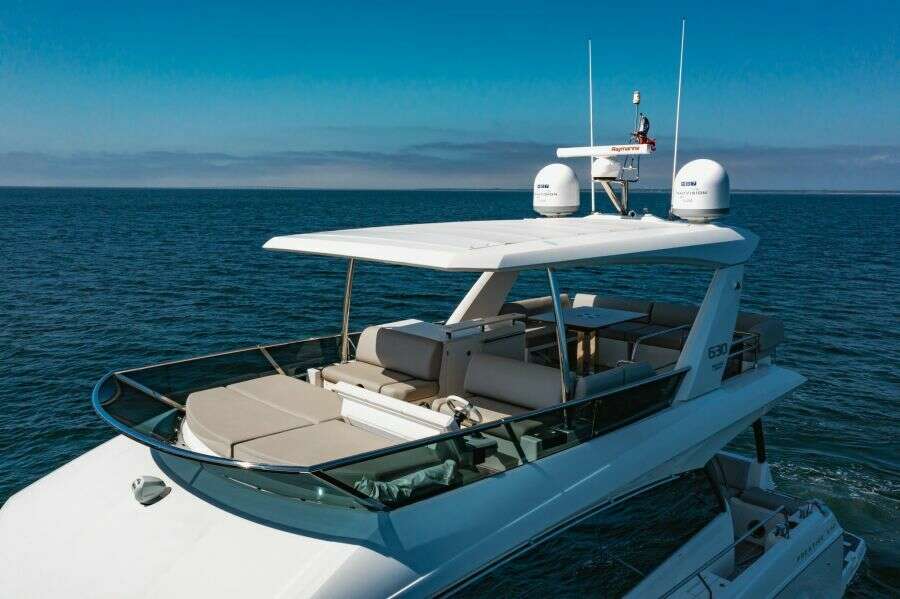 2020 Prestige 630 FB  Flybridge