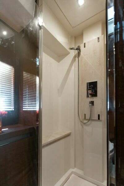 2020 Prestige 630 FB  Master Head 2