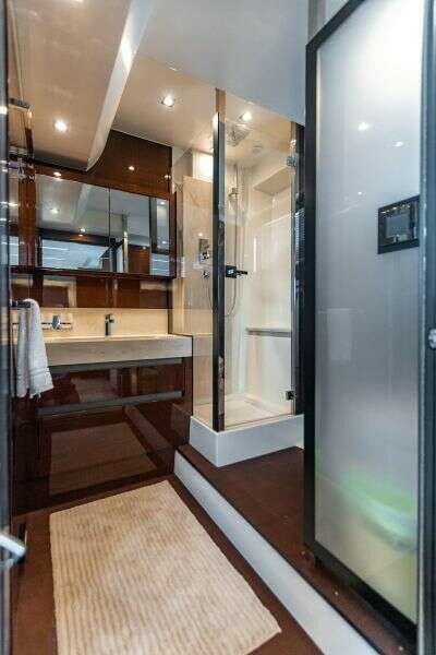 2020 Prestige 630 FB  VIP Head 1