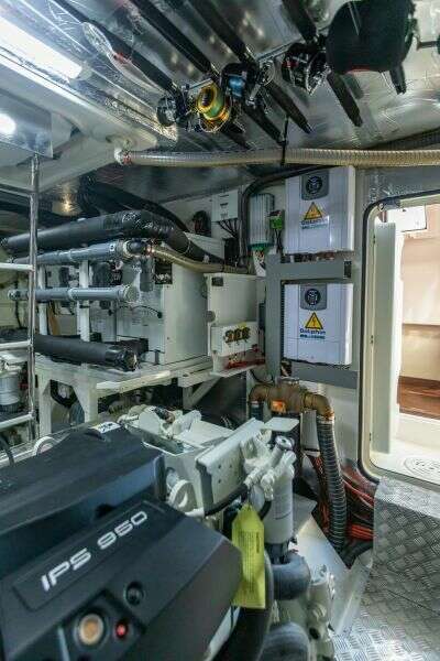 2020 Prestige 630 FB  Engine Room 3