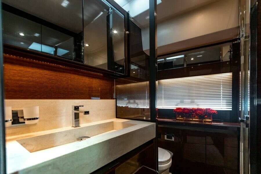 2020 Prestige 630 FB  Master Head 1