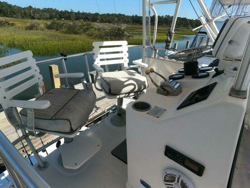2002 Luhrs 34 Convertible