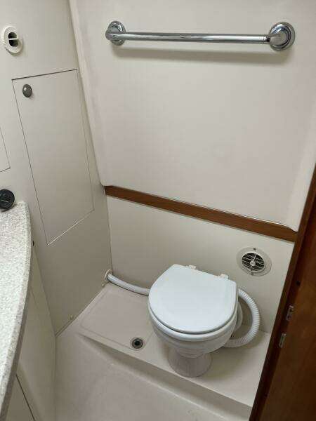 2005 Mainship Rum Runner 2