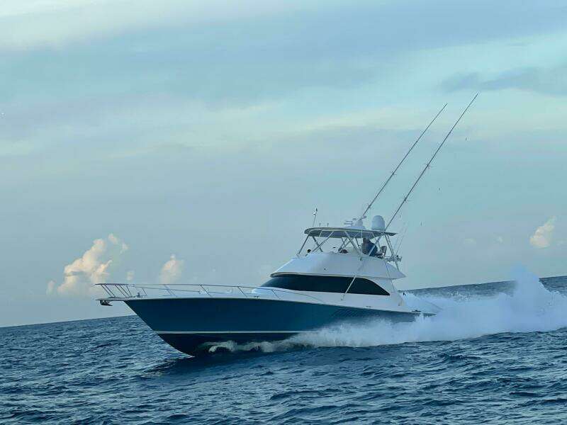 2007 Viking 52 Convertible