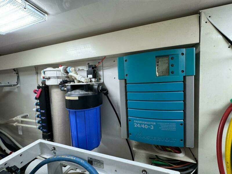 2007 Viking 52 Convertible