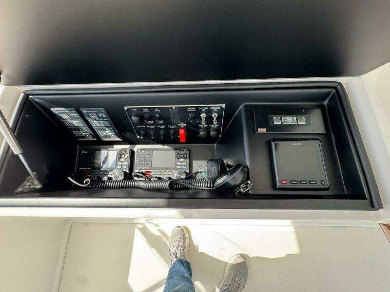 2007 Viking 52 Convertible