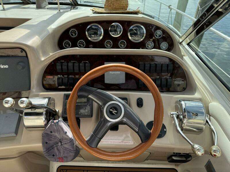 2002 Sea Ray 360 Sundancer