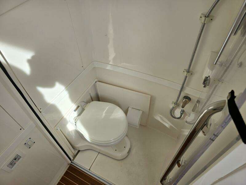 2018 Intrepid 375 Walkaround