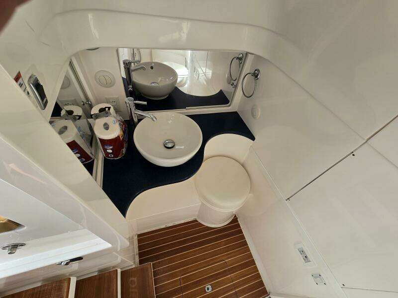 2018 Intrepid 375 Walkaround