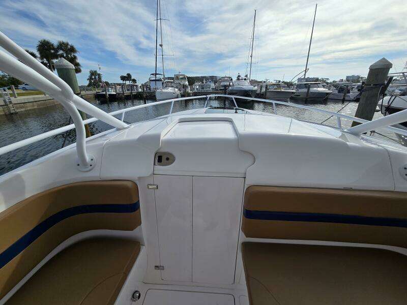 2018 Intrepid 375 Walkaround