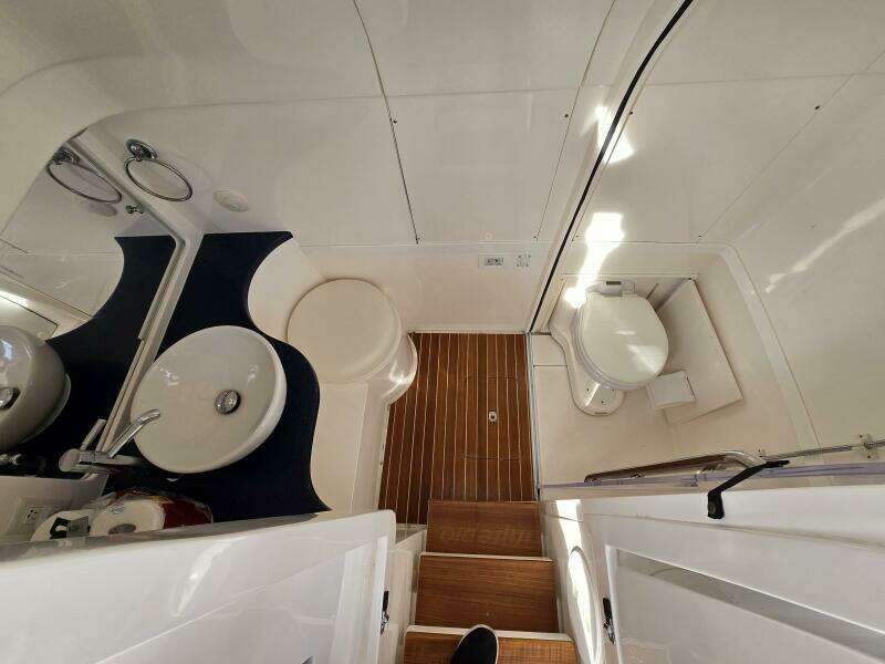 2018 Intrepid 375 Walkaround