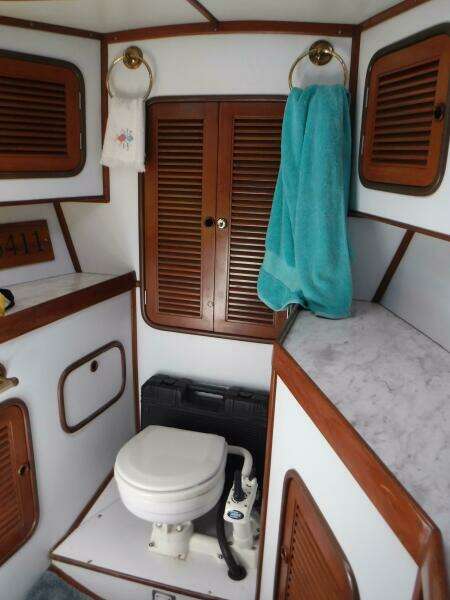 1998 Tayana 48 Center Cockpit