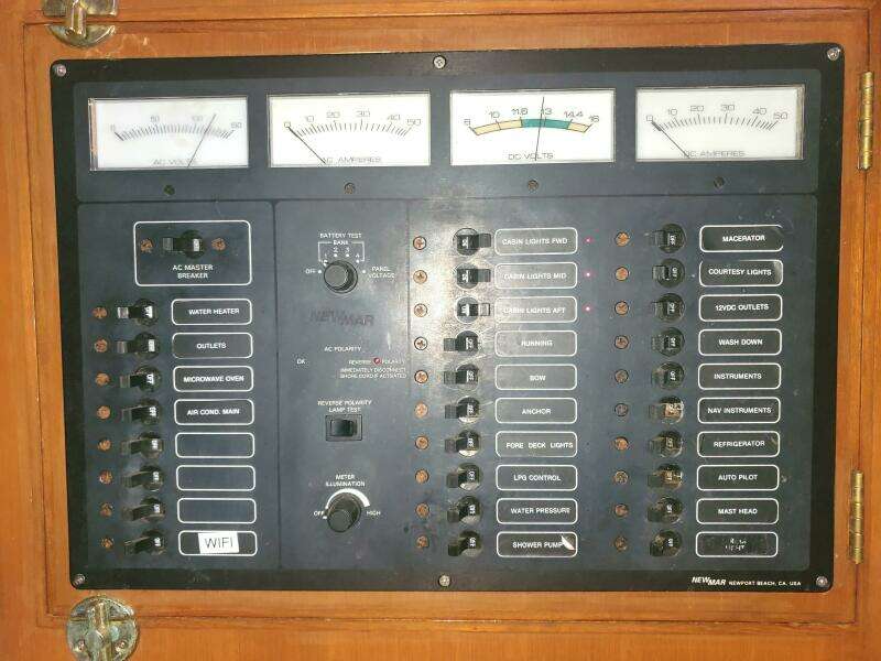 1998 Tayana 48 Center Cockpit