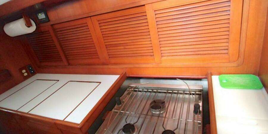 1998 Tayana 48 Center Cockpit