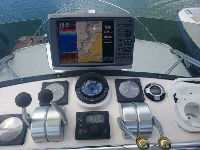 1999 Cabo Express Cruiser