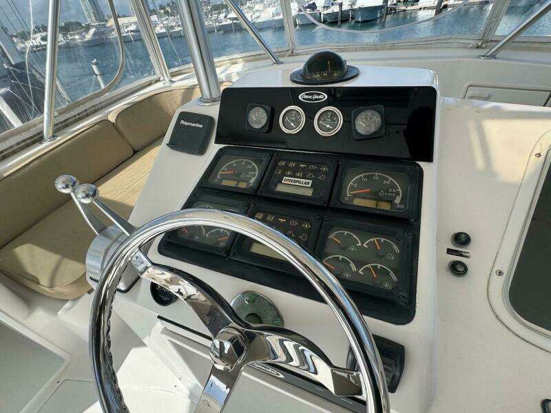2000 Ocean Yachts 48 Convertible