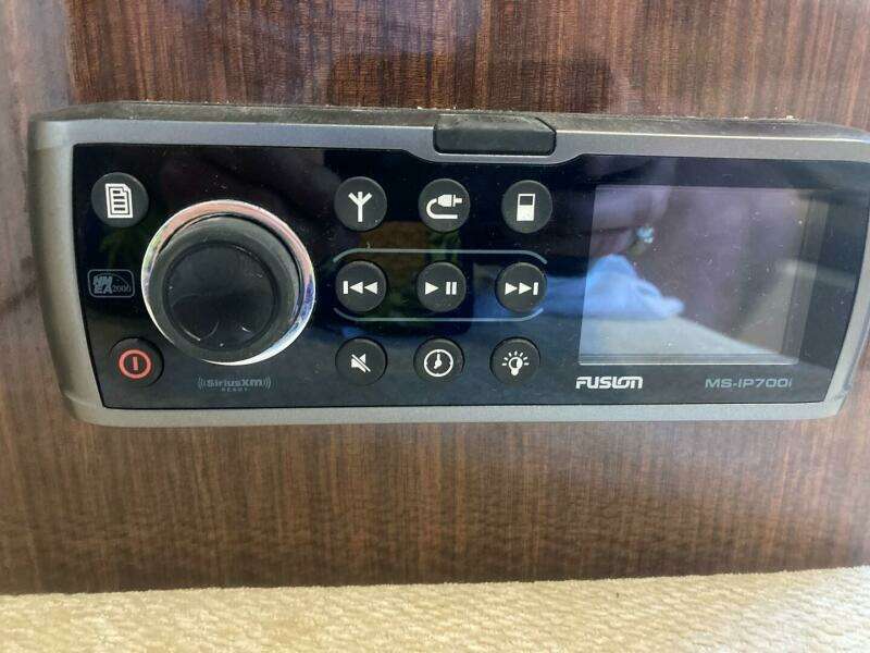 2015 Regal 28 Express