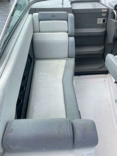 2015 Regal 28 Express