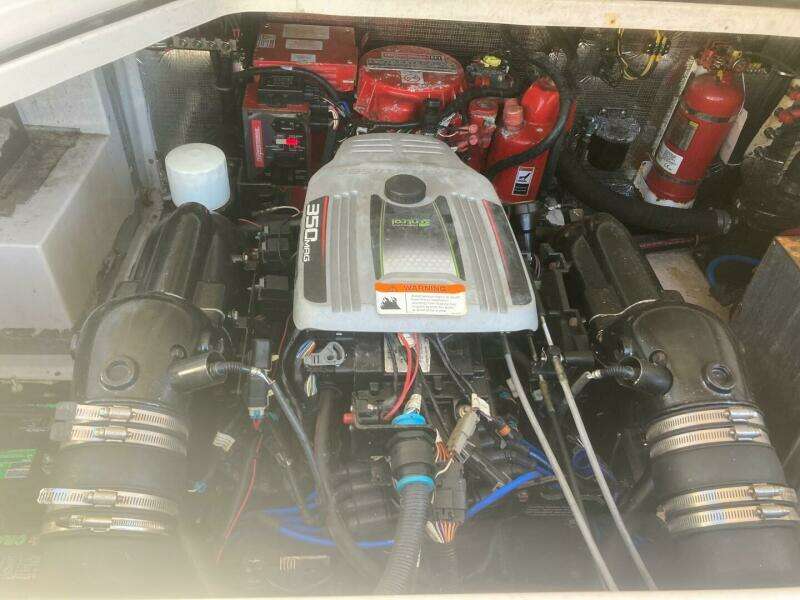 2015 Regal 28 Express