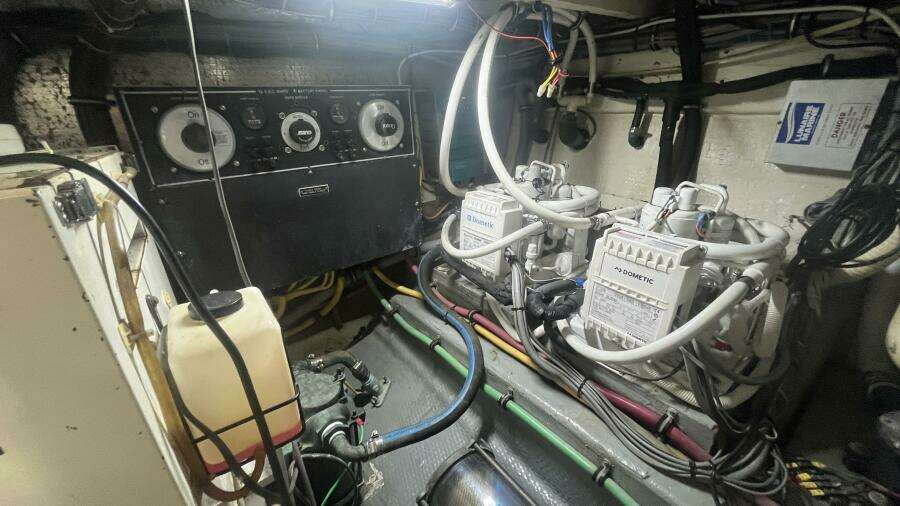 1994 Hatteras Double Cabin