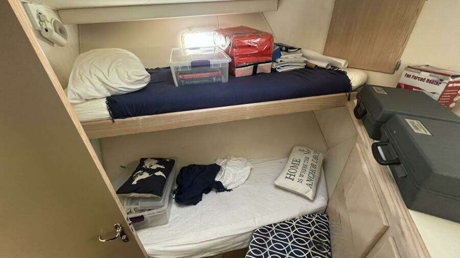 1994 Hatteras Double Cabin