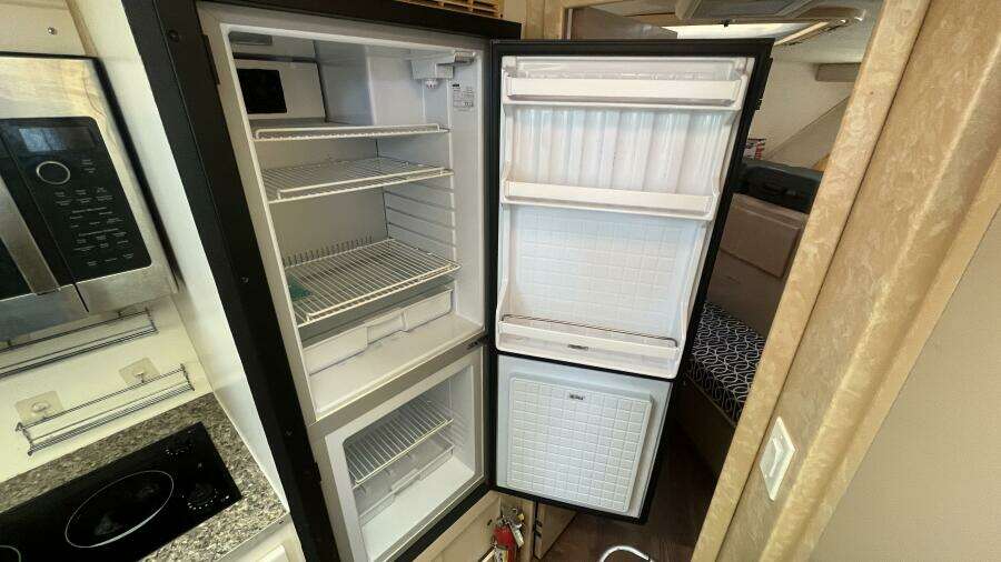 1994 Hatteras Double Cabin