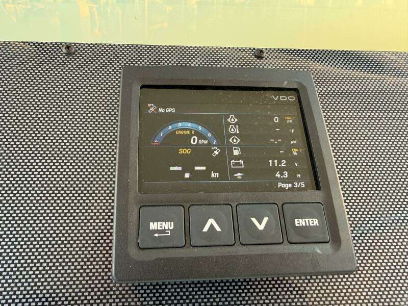 1994 Hatteras Double Cabin