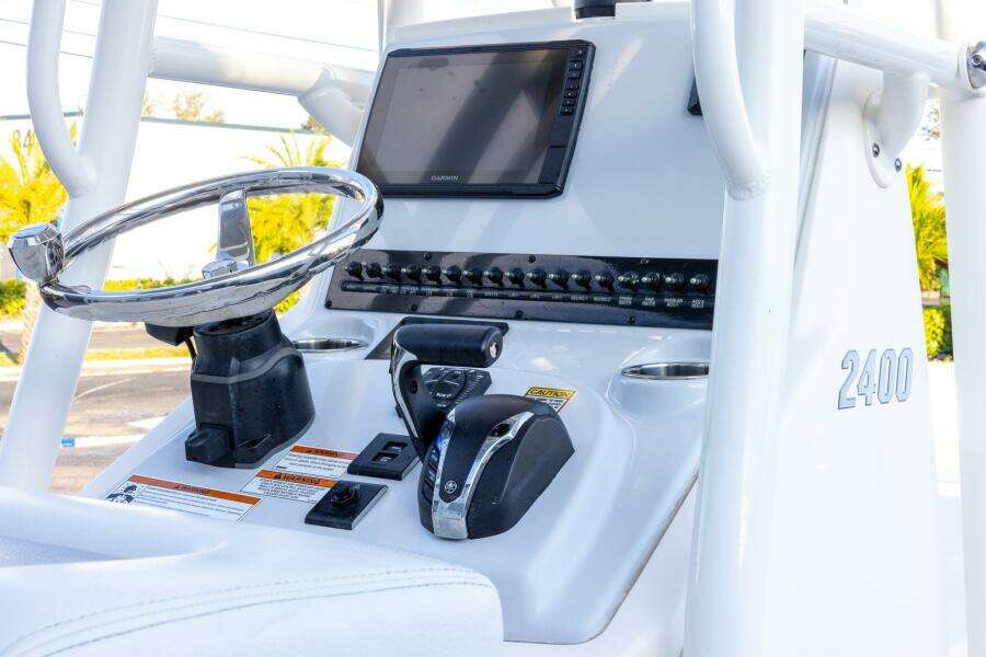 2021 Pathfinder 2400 TRS