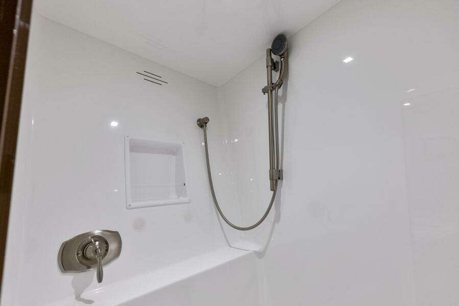 2019 Viking 80 Convertible