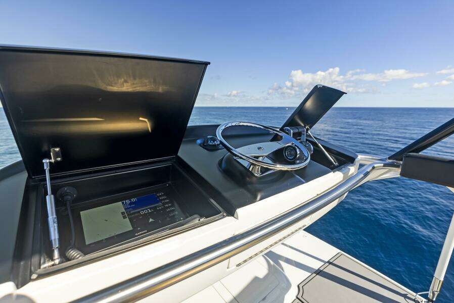 2019 Viking 80 Convertible