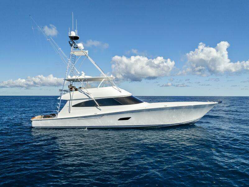 2019 Viking 80 Convertible