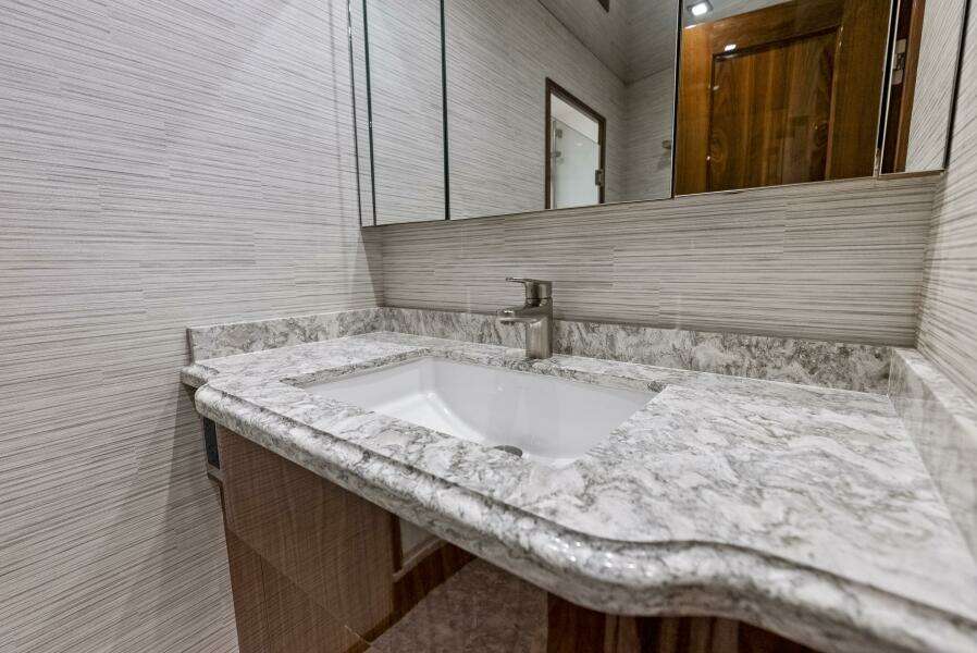 2019 Viking 80 Convertible