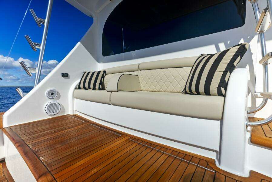 2019 Viking 80 Convertible