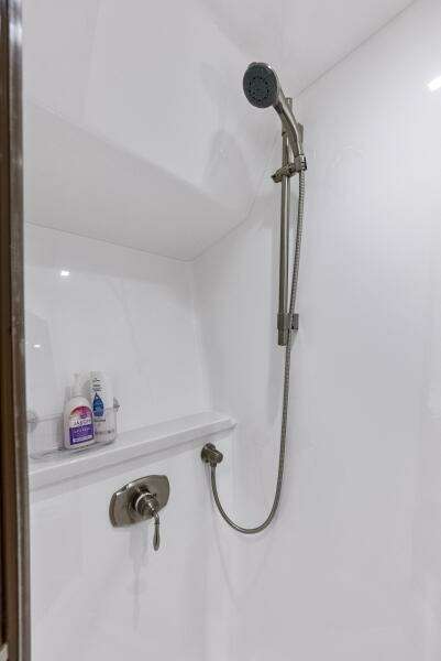 2019 Viking 80 Convertible