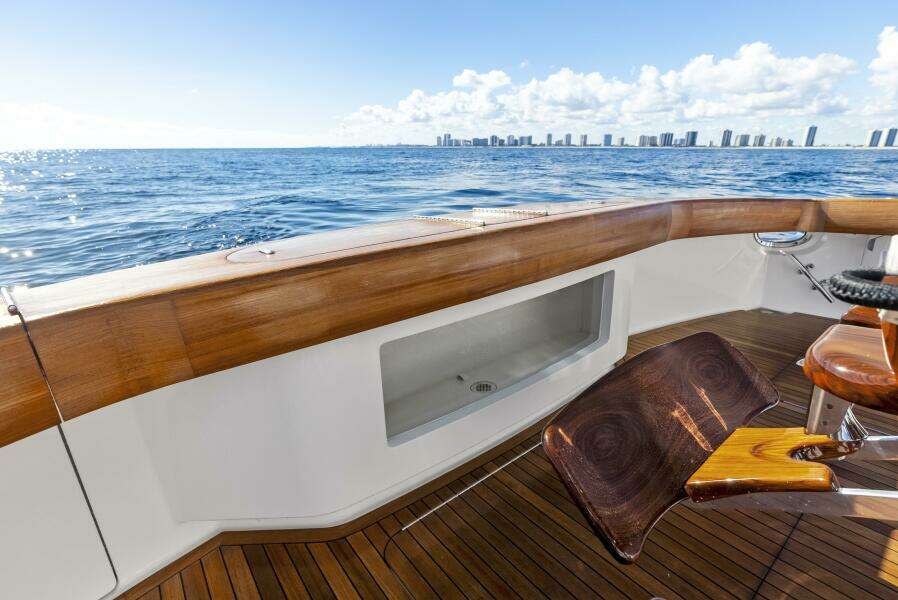 2019 Viking 80 Convertible