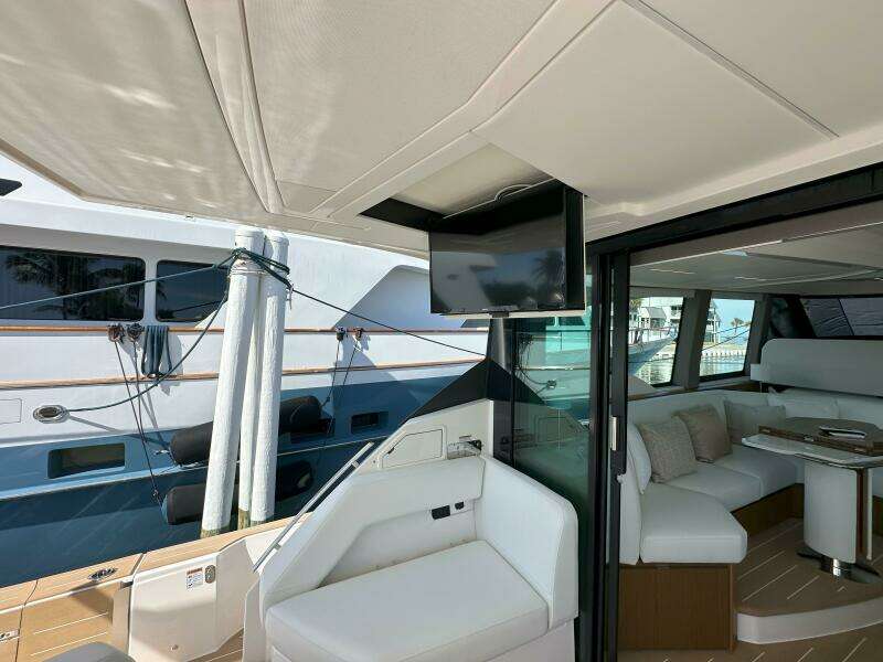  2025 Tiara Yachts 60 EX - Aft Deck
