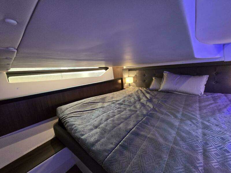 2020 Four Winns V355 Coupe OB