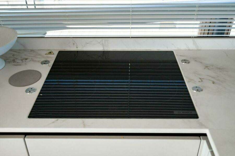 Absolute 64 - Kingship - Galley