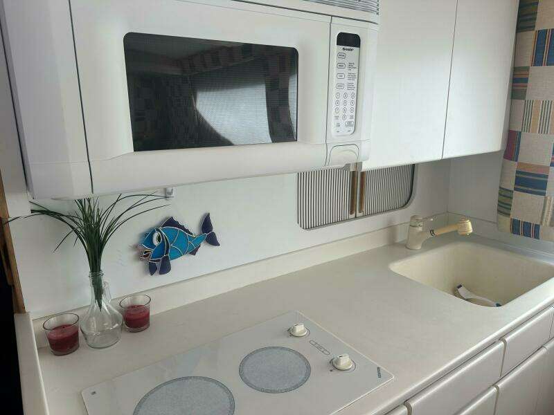 1996 Hatteras 50 Convertilble