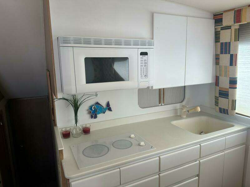 1996 Hatteras 50 Convertilble