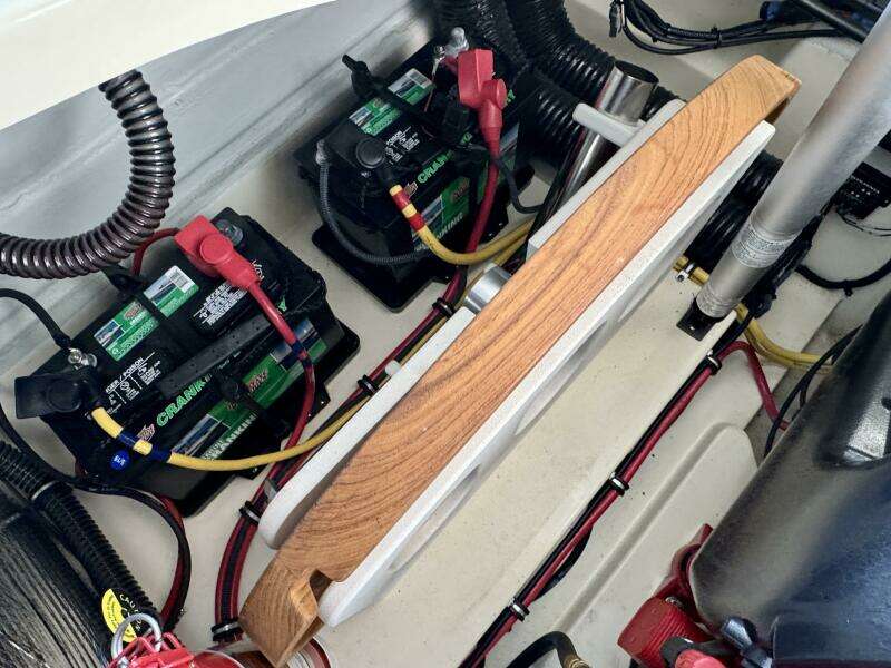 2018 Chris-Craft Launch 27 Heritage Trim Edition - Surf