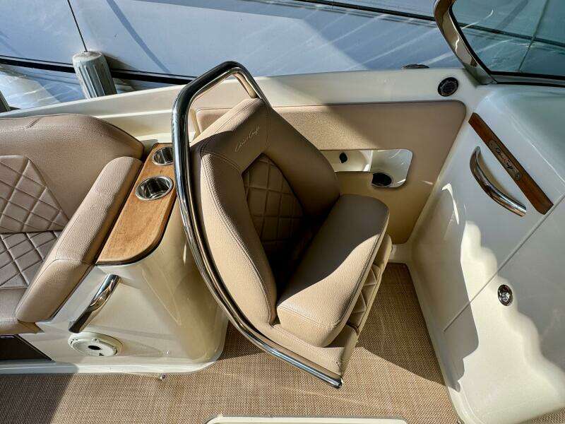 2018 Chris-Craft Launch 27 Heritage Trim Edition - Surf