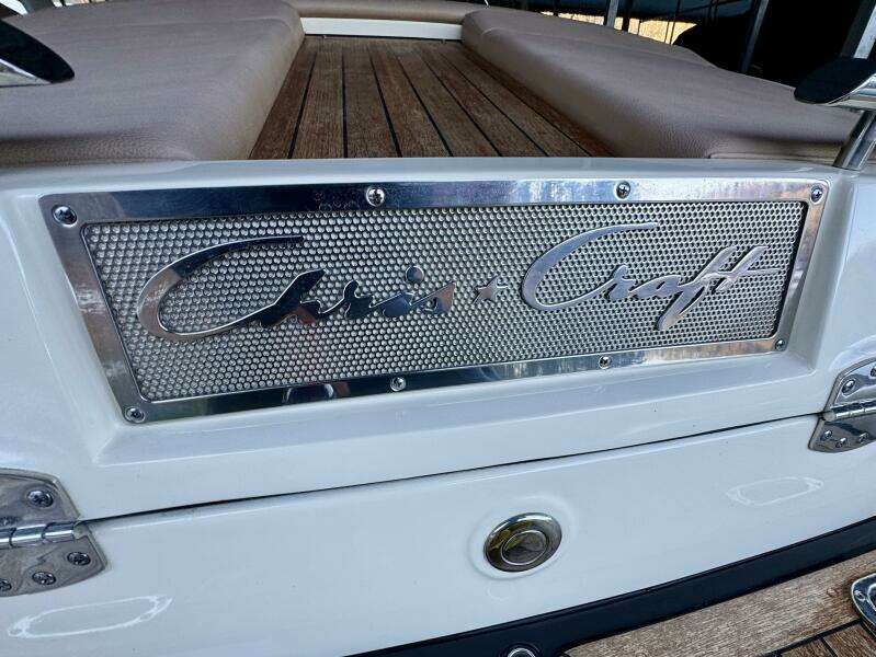 2018 Chris-Craft Launch 27 Heritage Trim Edition - Surf