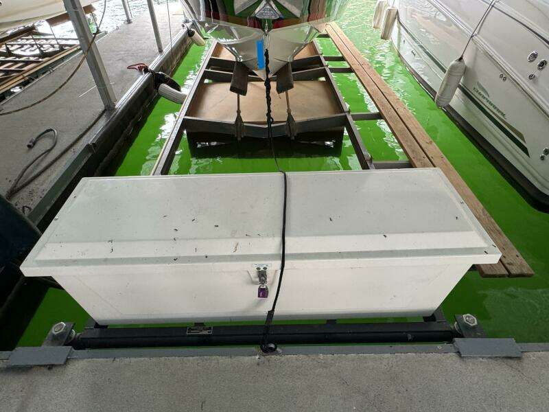 2018 Chris-Craft Launch 27 Heritage Trim Edition - Surf