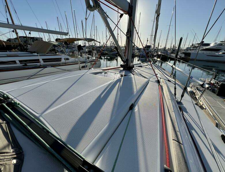 2013 Jeanneau 379