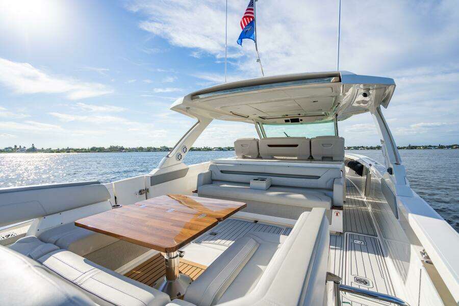 2022 Tiara Yachts 43 LS