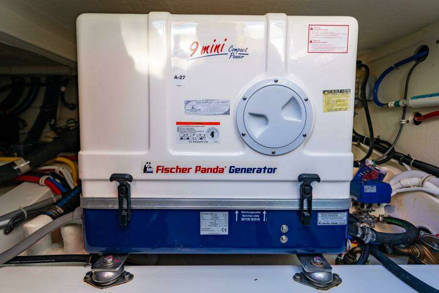 2022 Tiara Yachts 43 LS