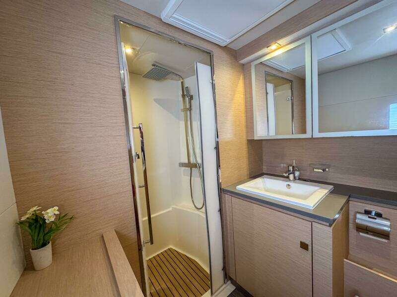 2021 Fountaine Pajot MY44